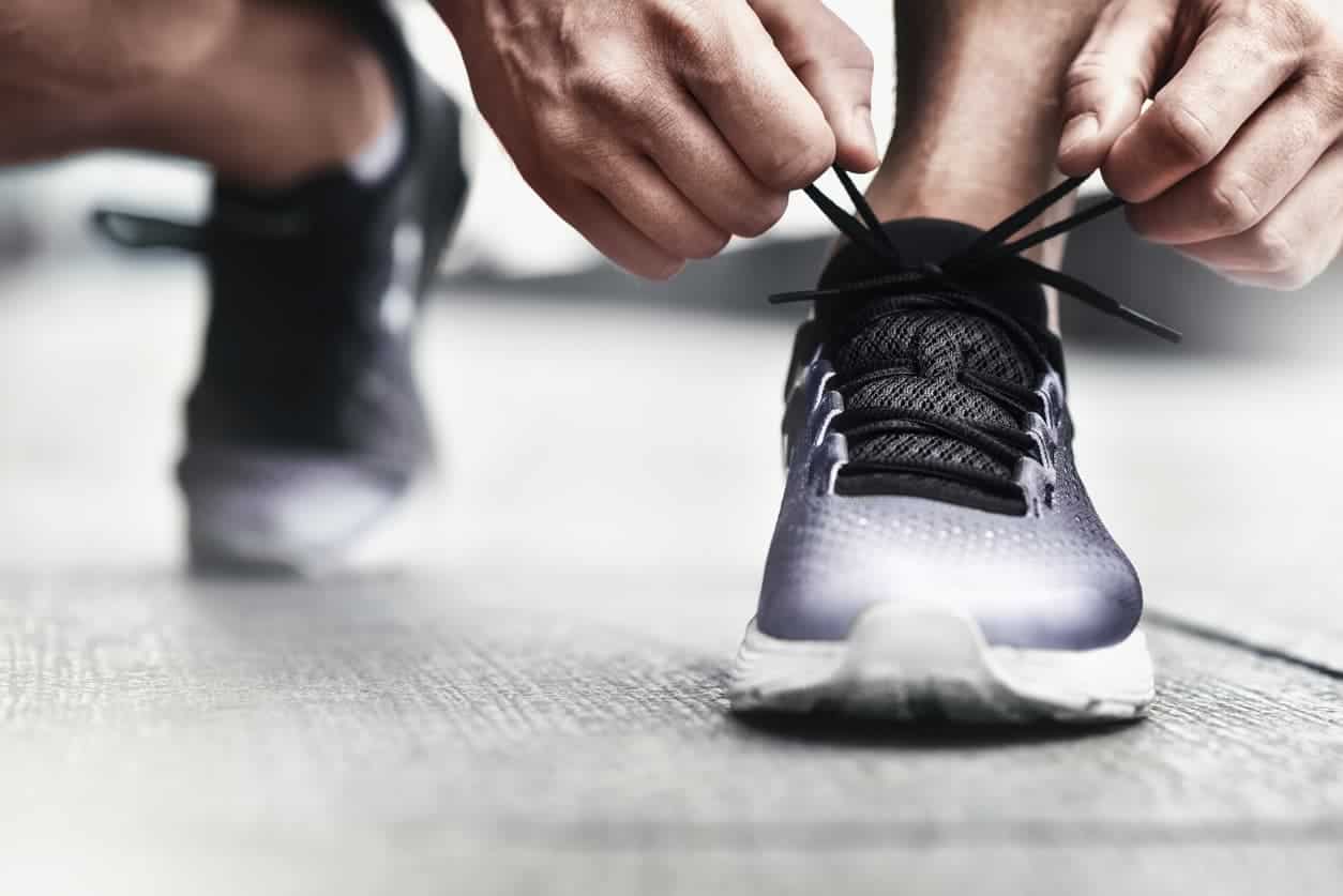 10 Great Diabetic Shoes to Protect your Feet in 2022